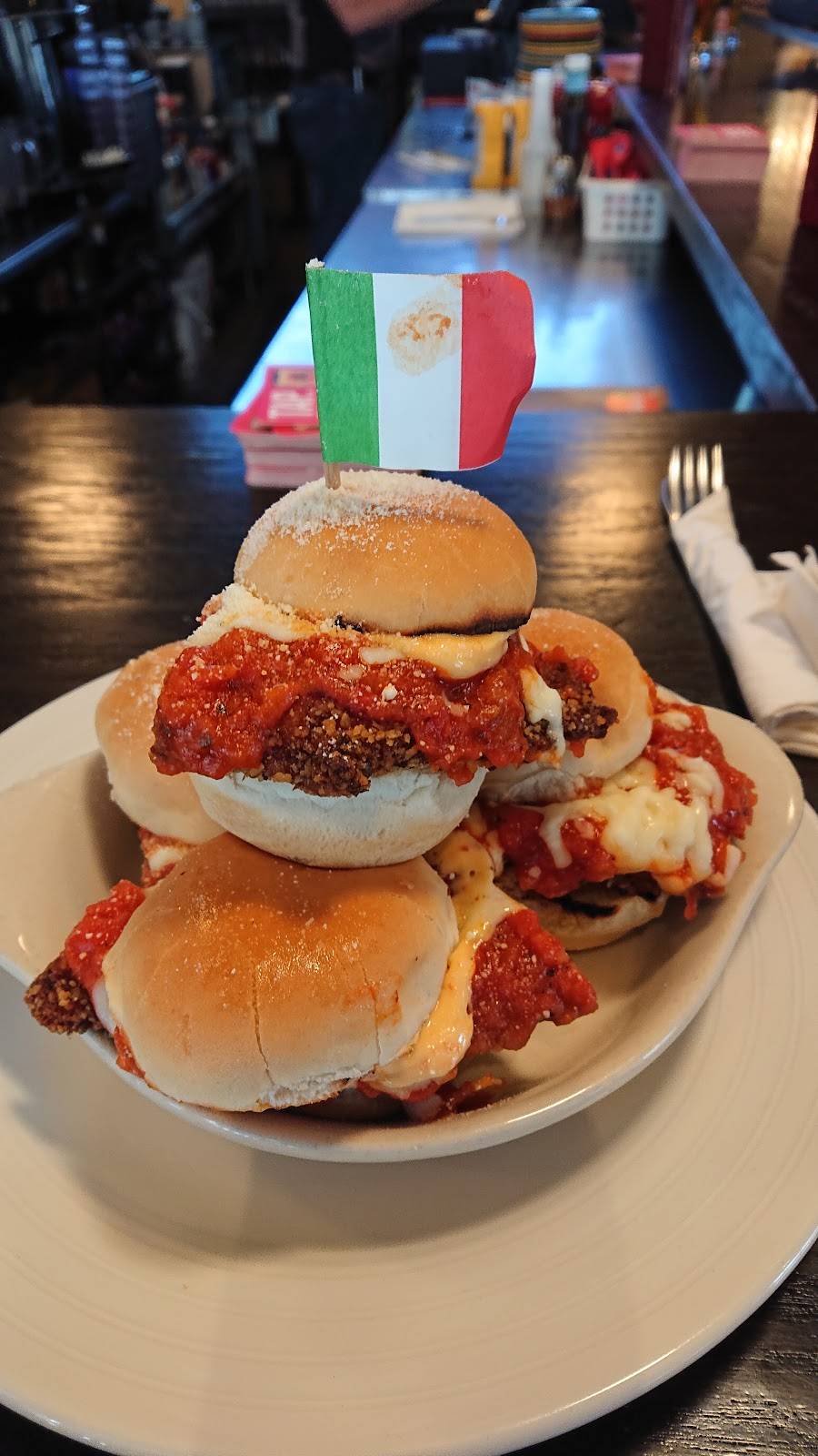 East Side Marios Gloucester | restaurant | 1820 Ogilvie Rd, Gloucester, ON K1J 7P4, Canada | 6137486931 OR +1 613-748-6931