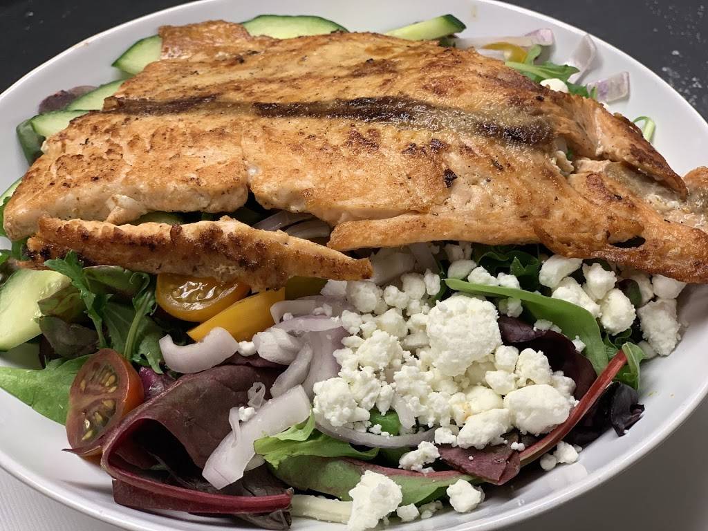 The Hen House of Wheaton | restaurant | 1060 College Ave, Wheaton, IL 60187, USA | 6304800611 OR +1 630-480-0611