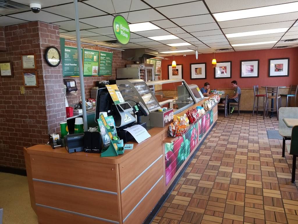 Subway | restaurant | 415 N Mable St, Pinconning, MI 48650, USA | 9898795100 OR +1 989-879-5100