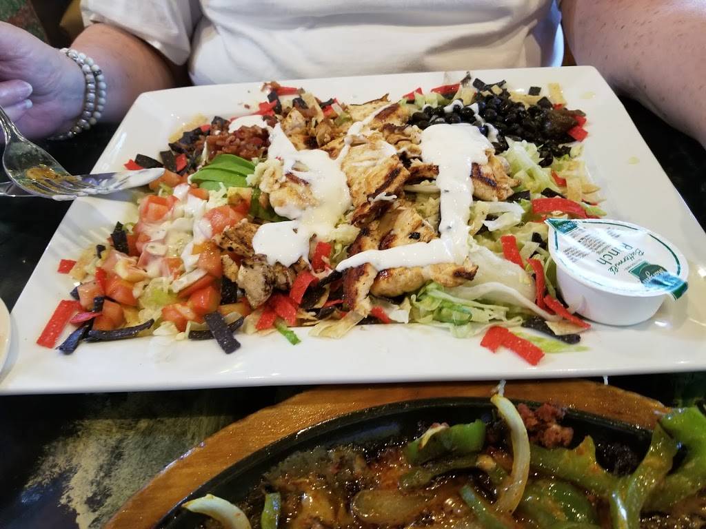 Mayas Mexican Restaurant | restaurant | 940 S Westwood Blvd, Poplar Bluff, MO 63901, USA | 5737857966 OR +1 573-785-7966