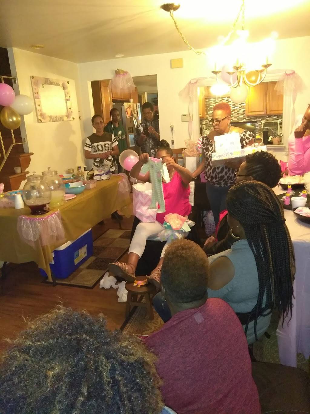 Tienda Y Taqueria Mi Abuelita | restaurant | 627 Arch St, Norristown, PA 19401, USA | 6103133131 OR +1 610-313-3131