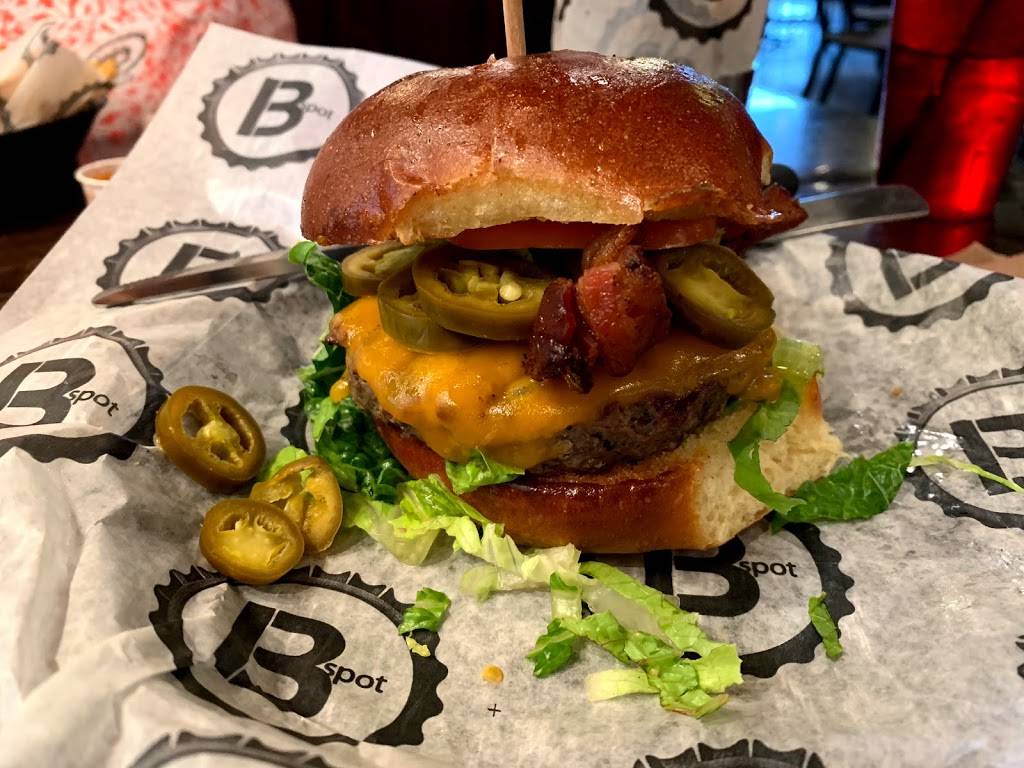 B Spot Burgers - Eton | restaurant | 28699 Chagrin Blvd, Woodmere, OH 44122, USA | 2162925567 OR +1 216-292-5567