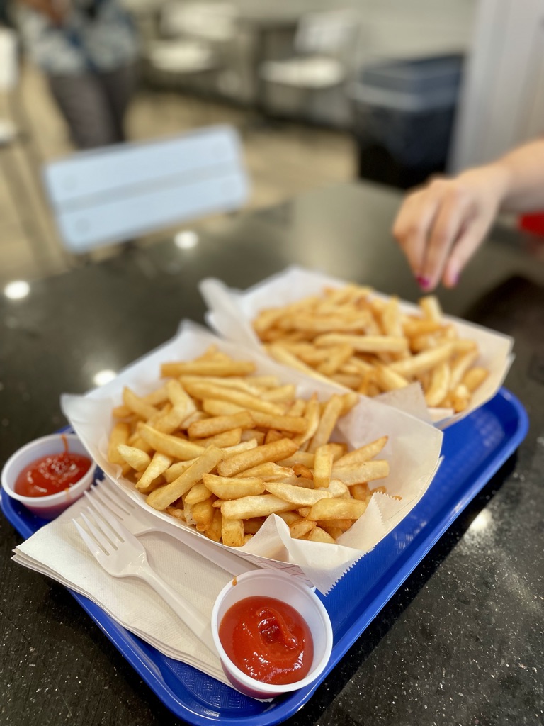 Phillys A Taste of Philadelphia | restaurant | 1008 Chapel St, New Haven, CT 06510, USA | 2032087770 OR +1 203-208-7770