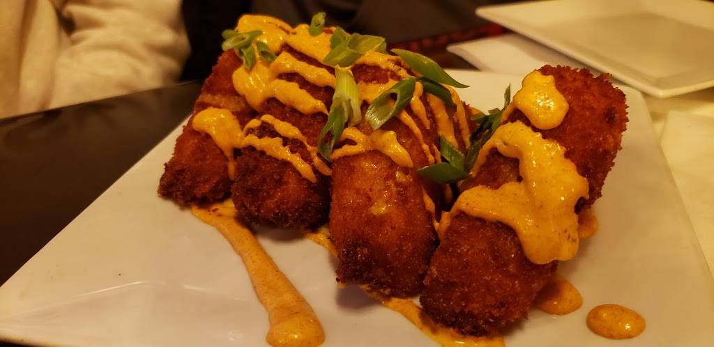 The Good Life | restaurant | 1039 Park Blvd, Massapequa Park, NY 11762, USA | 5167984663 OR +1 516-798-4663