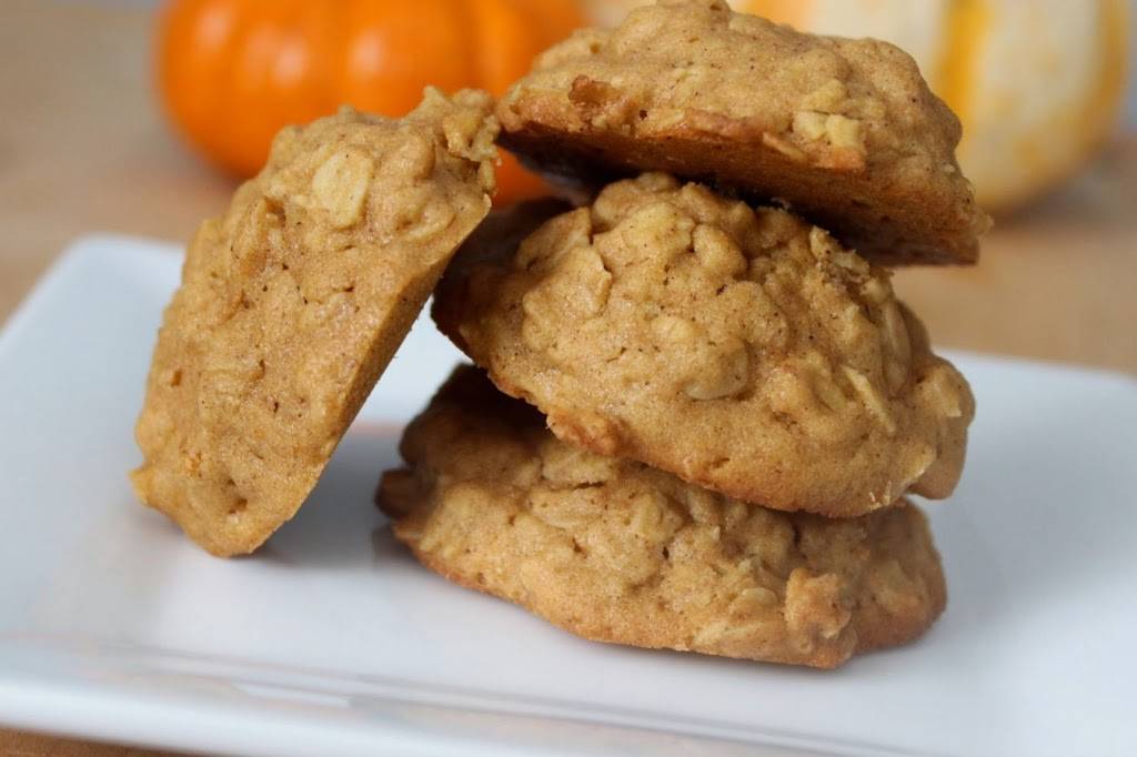 Saucy Girls of York | restaurant | 34 W Philadelphia St, York, PA 17401, USA | 7178917944 OR +1 717-891-7944