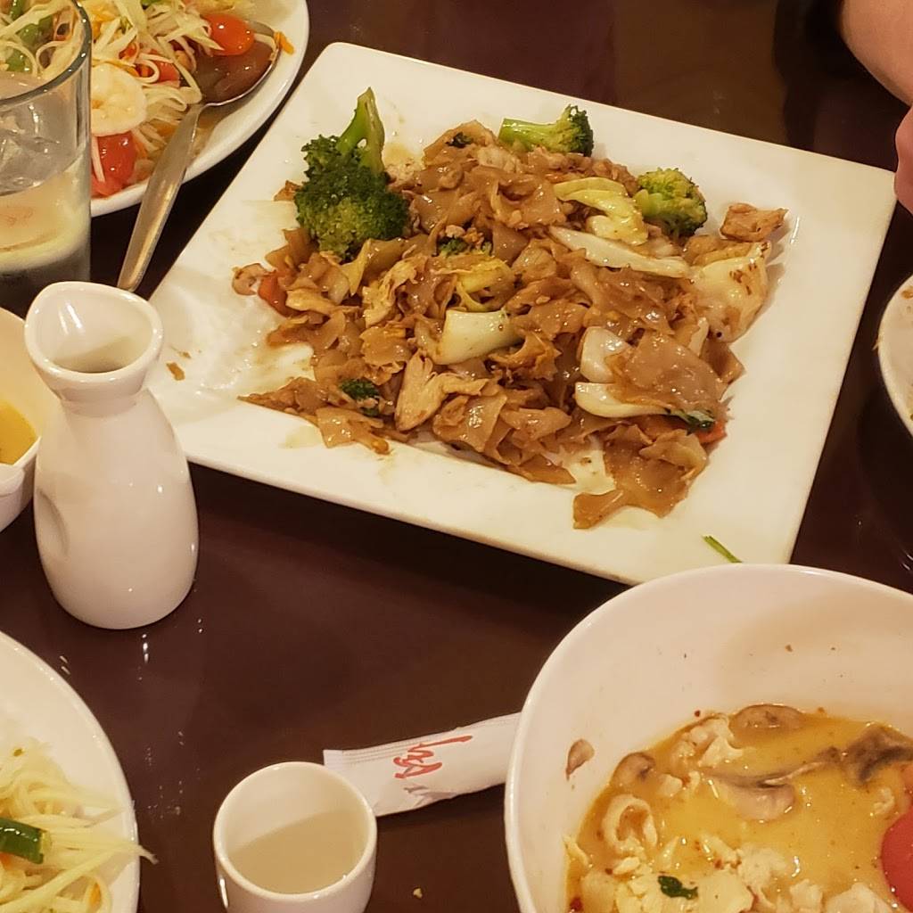 Thai Lotus | restaurant | 6430 S Virginia St a, Reno, NV 89511, USA | 7758525033 OR +1 775-852-5033