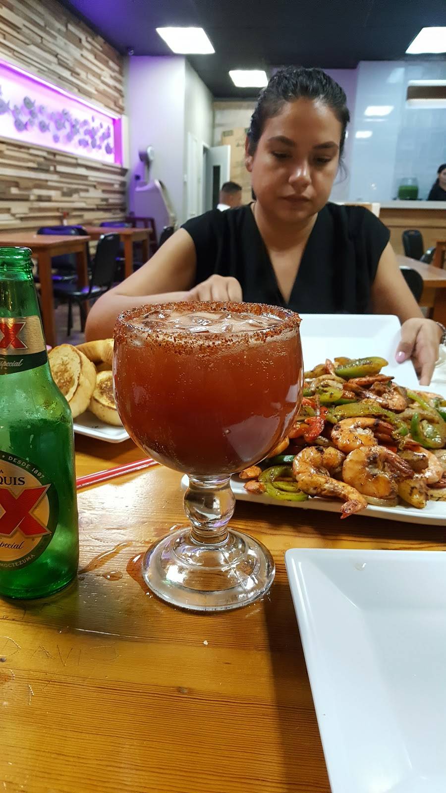 El Bukanas Restaurant | restaurant | 1115 Washington Blvd C, Montebello, CA 90640, USA | 3237258635 OR +1 323-725-8635