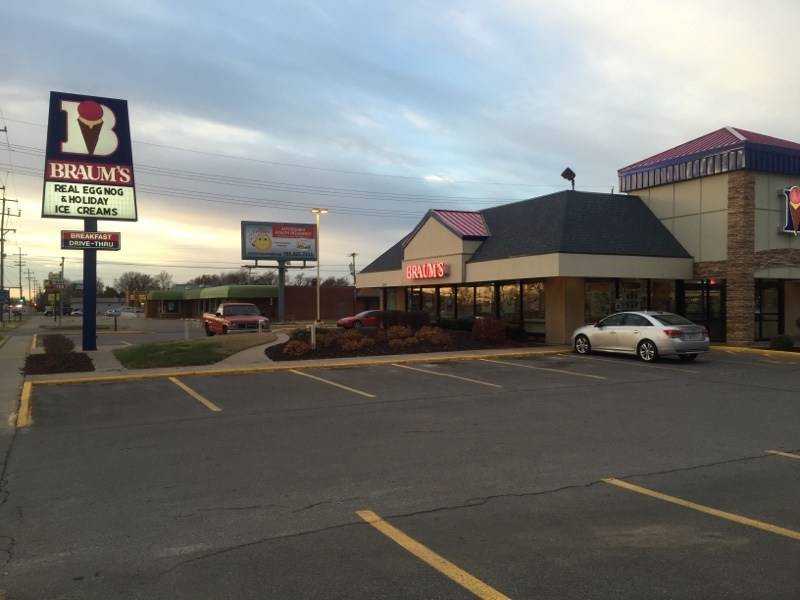 Braums Ice Cream & Burger Restaurant | restaurant | 656 S Ohio St, Salina, KS 67401, USA | 7858235229 OR +1 785-823-5229