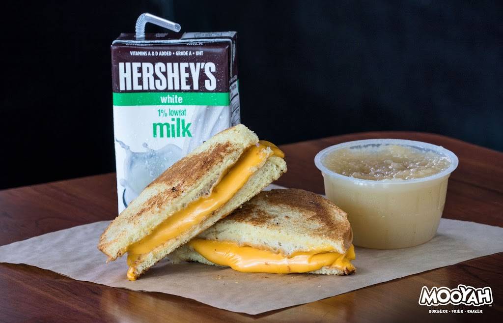 MOOYAH Burgers, Fries & Shakes | restaurant | 1919 Boston Post Rd Suite 210, Guilford, CT 06437, USA | 2035335279 OR +1 203-533-5279