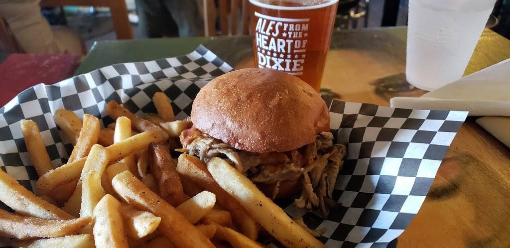 Belcourt Taps | restaurant | 2117 Belcourt Ave, Nashville, TN 37212, USA | 6159153622 OR +1 615-915-3622