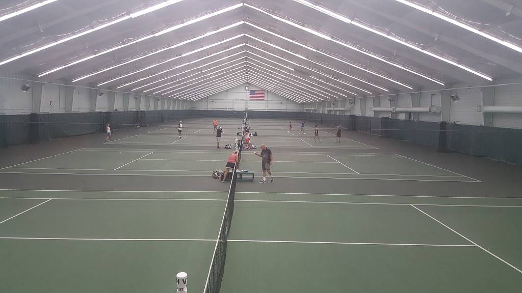 Creve Coeur Racquet Club | restaurant | 12691 Conway Rd, Creve Coeur, MO 63141, USA | 3144340344 OR +1 314-434-0344