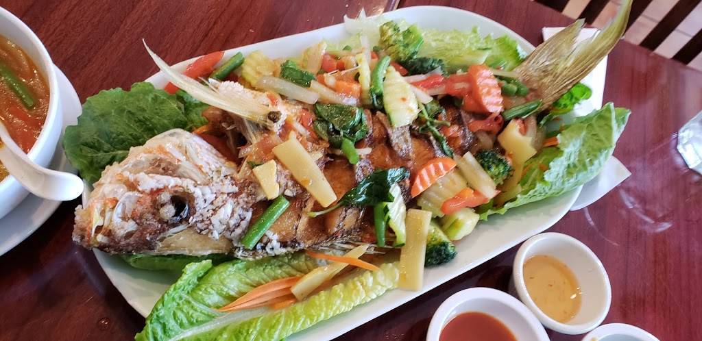 Ricky Thai Bistro | restaurant | 1617 NE 123rd St, North Miami, FL 33181, USA | 3058919292 OR +1 305-891-9292