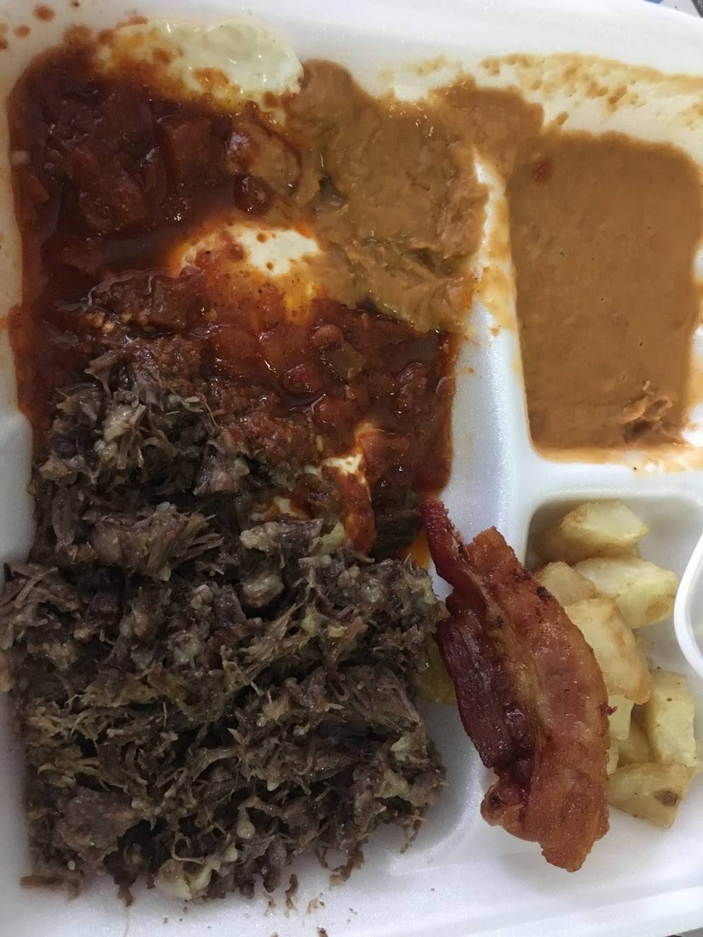 Plaza Tapatia Mexican Grill | restaurant | 9820 Potranco Rd, San Antonio, TX 78251, USA | 2104629792 OR +1 210-462-9792