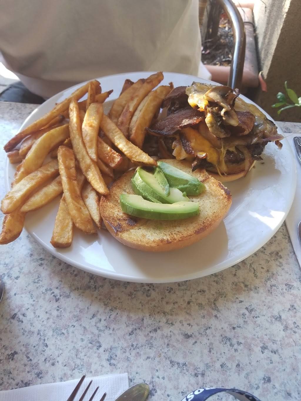 Crepevine | restaurant | 740 Farmers Ln, Santa Rosa, CA 95405, USA | 7075778822 OR +1 707-577-8822