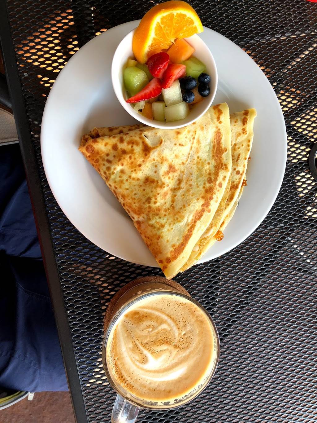 Julians Patisserie and Cafe | bakery | 6610 Folsom-Auburn Rd #7, Folsom, CA 95630, USA | 9169364735 OR +1 916-936-4735