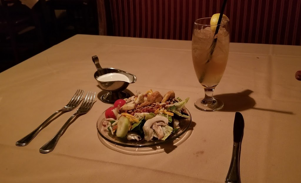 Hunter Steakhouse | restaurant | 2355 S 4th Ave, Yuma, AZ 85364, USA | 9287831166 OR +1 928-783-1166