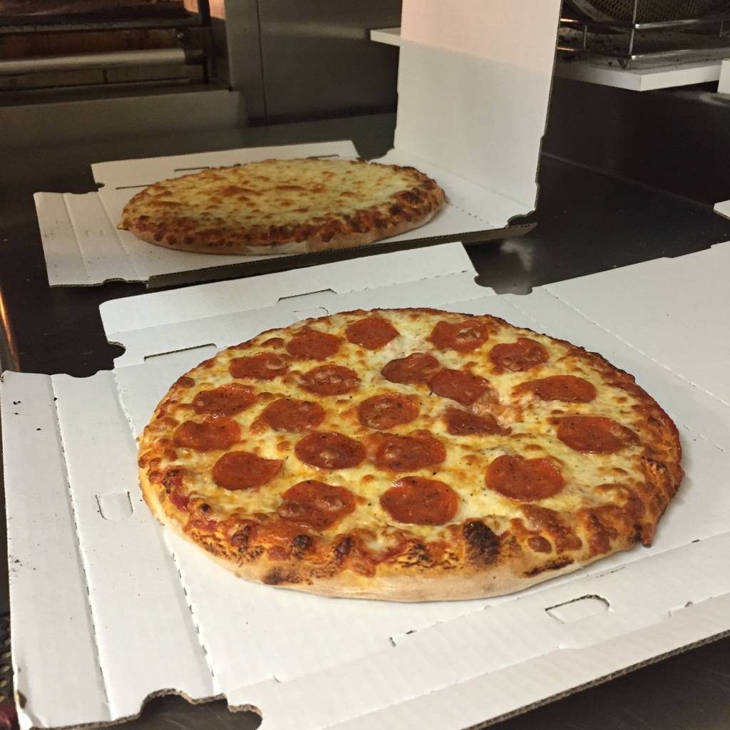 Loven Oven South Pizzeria | meal delivery | 1000 E Commercial Ave, Lowell, IN 46356, USA | 2196966828 OR +1 219-696-6828
