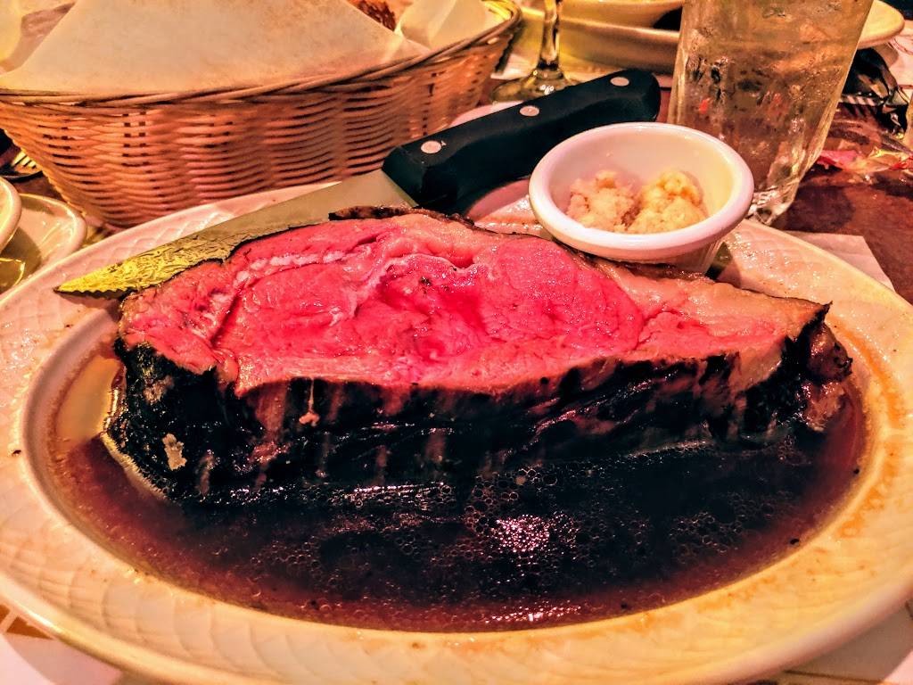 Pios Restaurant and Cocktail Lounge | restaurant | 403 1st Capitol Dr, St Charles, MO 63301, USA | 6369462522 OR +1 636-946-2522