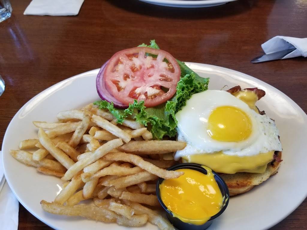 Flossmoor Station Restaurant & Brewery | restaurant | 1035 Sterling Ave, Flossmoor, IL 60422, USA | 7089572739 OR +1 708-957-2739