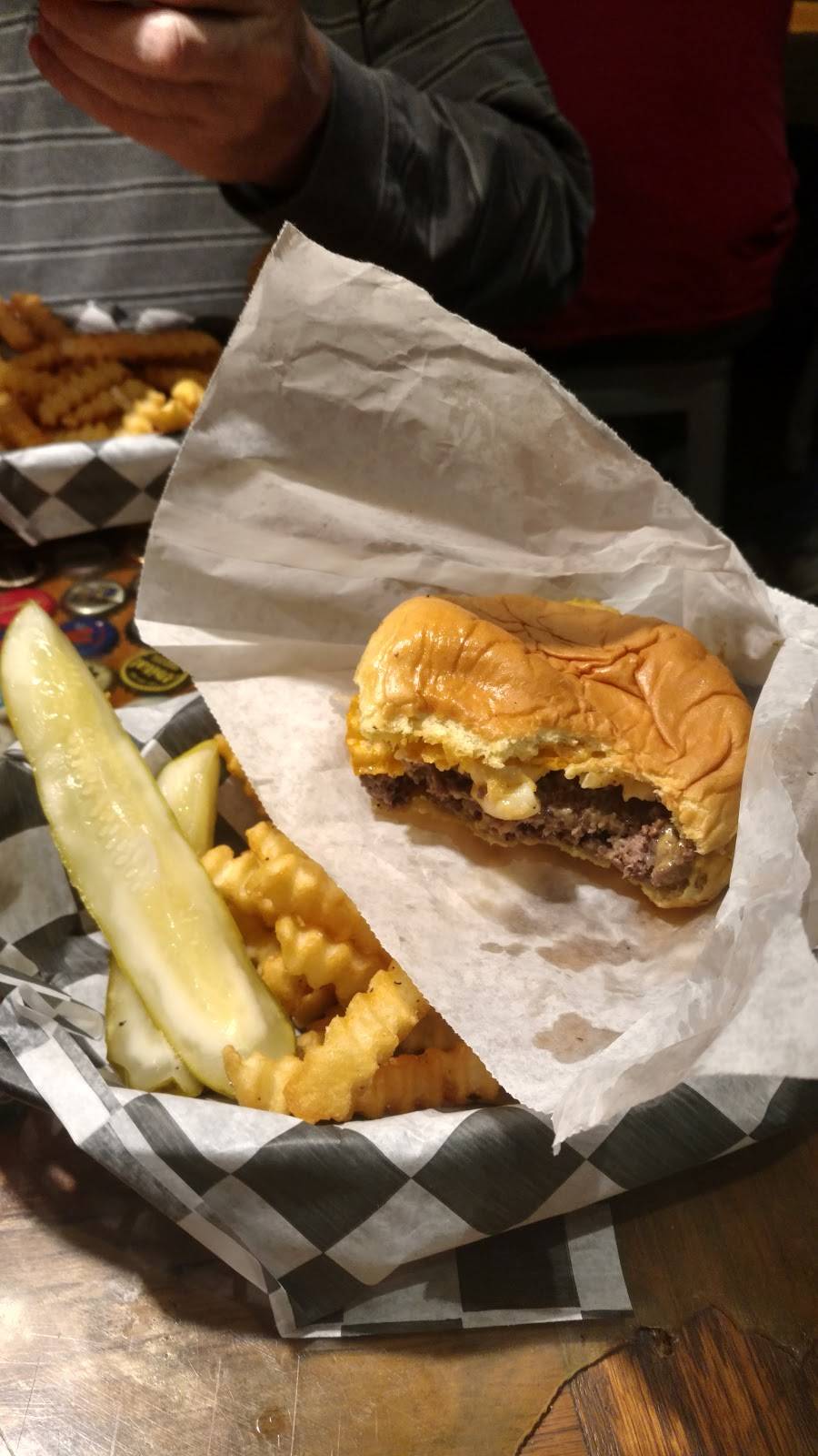 Jack Browns Beer & Burger Joint Roanoke | restaurant | 210 Market St SE, Roanoke, VA 24011, USA | 5403420328 OR +1 540-342-0328