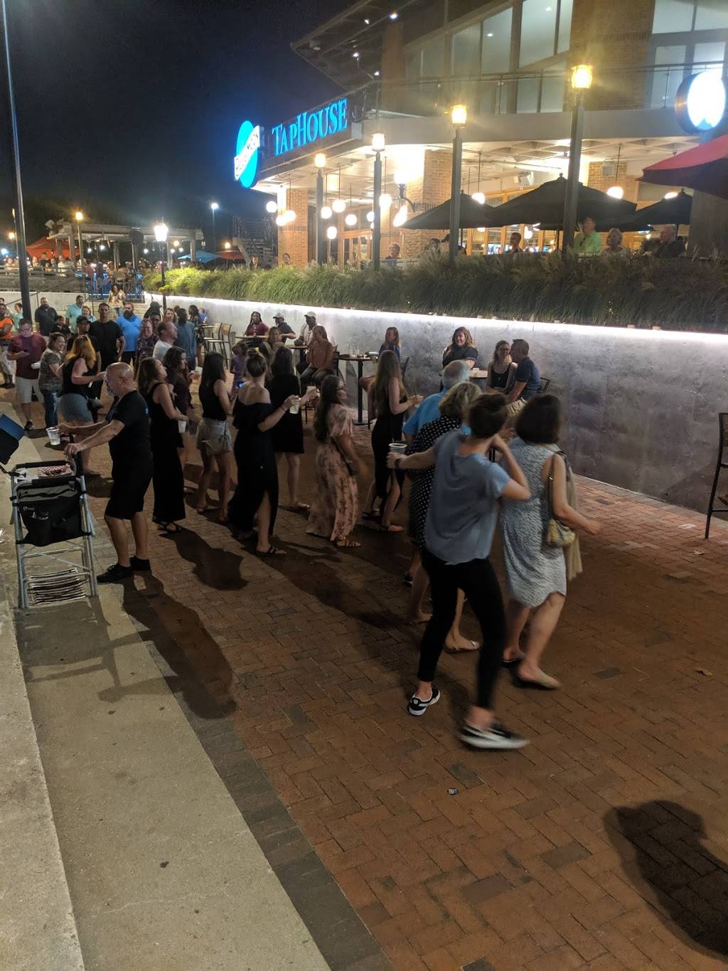 Rocky Mountain Grill | restaurant | 333 Waterside Dr, Norfolk, VA 23510, USA