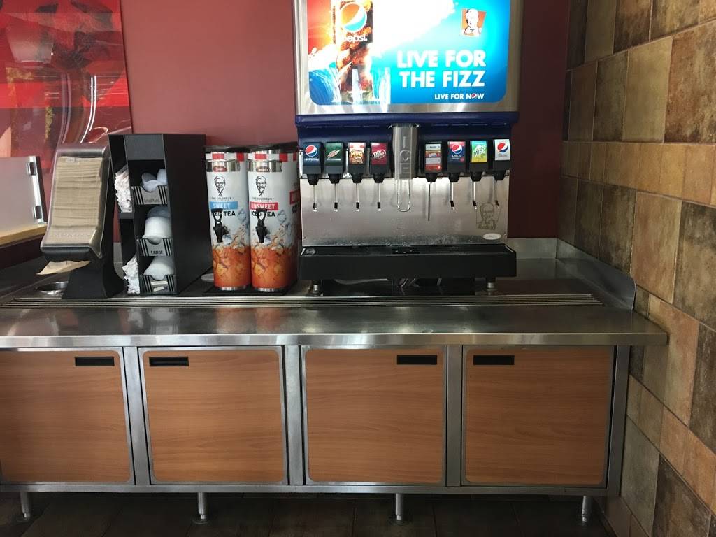 KFC | restaurant | 925 Ridge Rd, Webster, NY 14580, USA | 5856700292 OR +1 585-670-0292