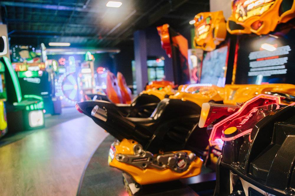 Whipples Fun Center | restaurant | 1510 E Bell Rd #300, Phoenix, AZ 85022, USA | 6028028350 OR +1 602-802-8350