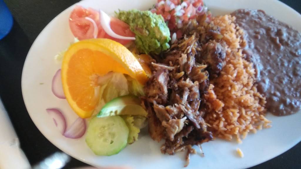 Mar Y Tierra Restaurant | restaurant | 1118 W San Bernardino Rd, Covina, CA 91722, USA | 6269668868 OR +1 626-966-8868