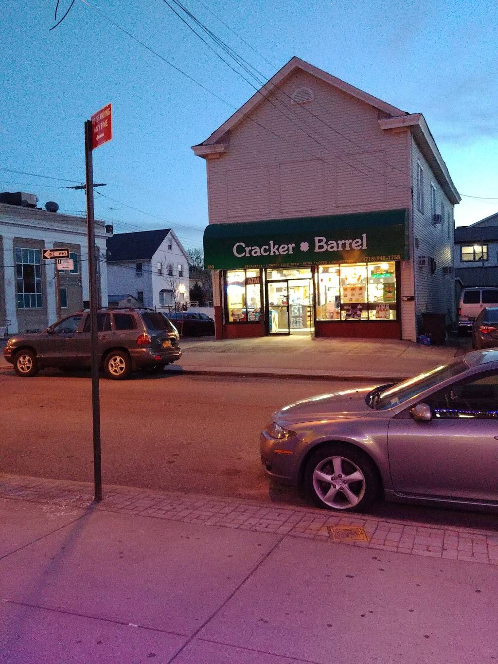 Cracker Barrel Deli | restaurant | 180 Main St, Staten Island, NY 10307, USA | 7189481758 OR +1 718-948-1758