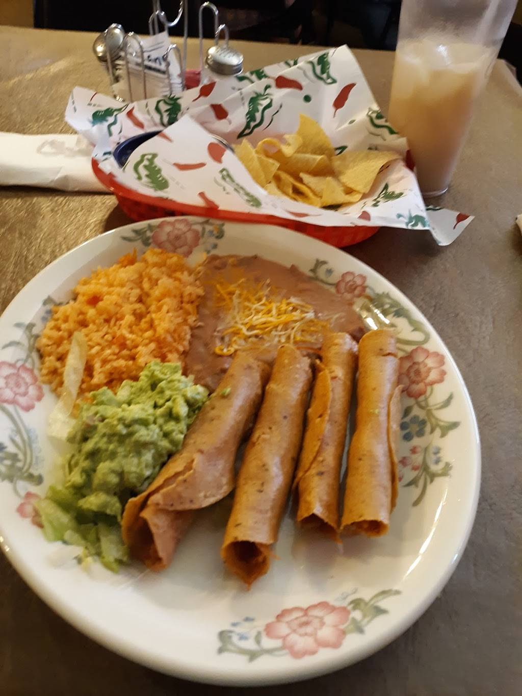 Pepes Restaurant | restaurant | 1405 W Picacho Ave, Las Cruces, NM 88005, USA | 5755410277 OR +1 575-541-0277