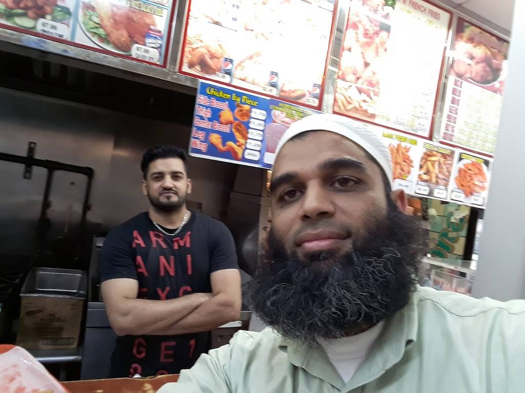 Crown Fried Chicken | restaurant | 101 Ralph Ave, Brooklyn, NY 11221, USA | 3477871967 OR +1 347-787-1967