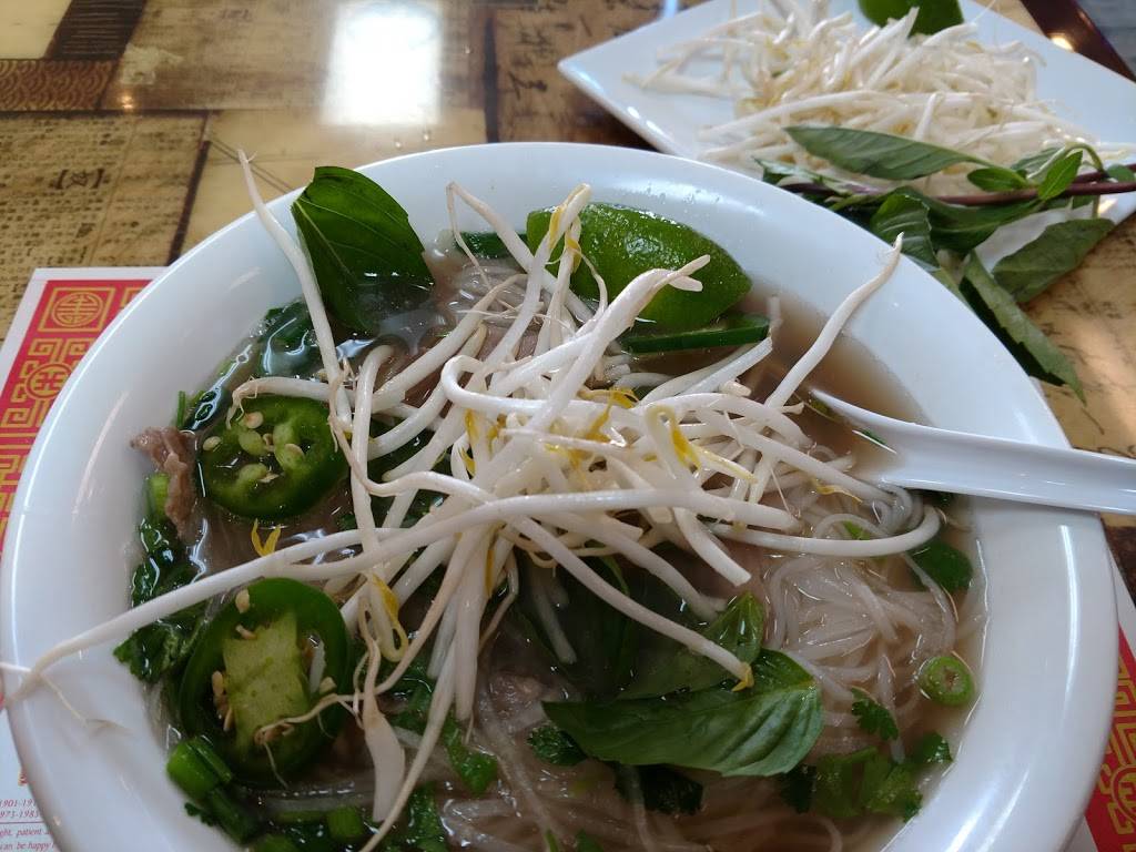What The Pho | restaurant | 1700 Raleigh Rd Pkwy W, Wilson, NC 27896, USA | 2522341996 OR +1 252-234-1996