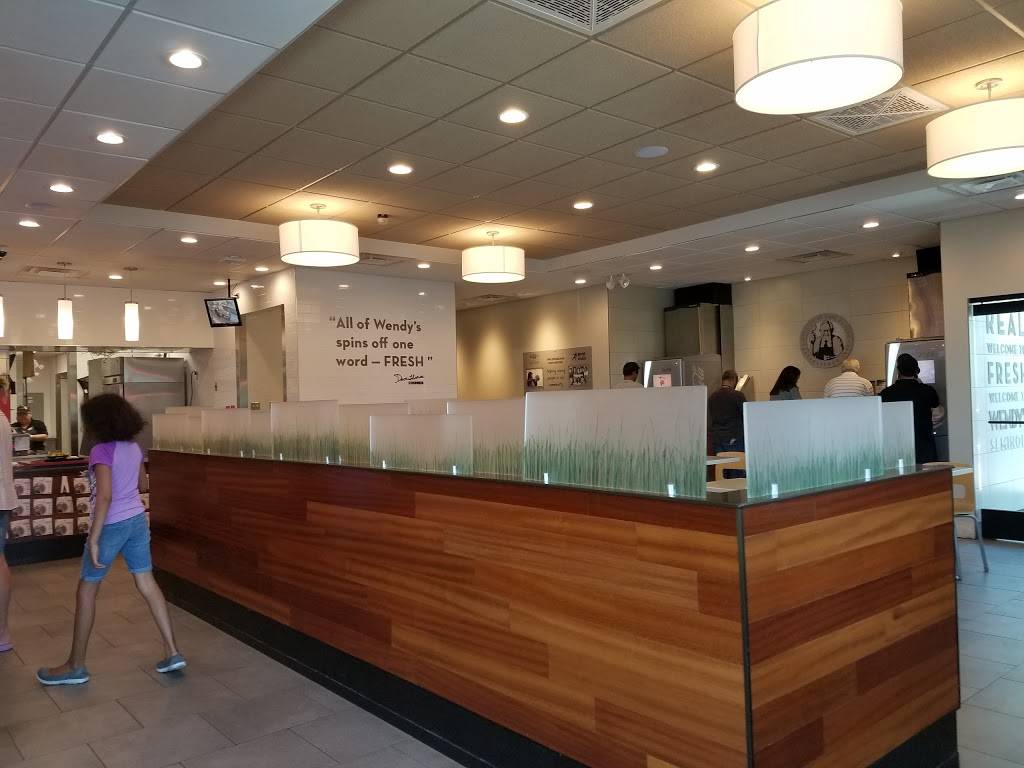 Wendys | restaurant | 10751 Park Blvd N, Seminole, FL 33772, USA | 7273932831 OR +1 727-393-2831