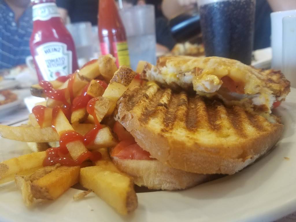 Blueberry Field Pancake House & Restaurant | restaurant | 558 E 162nd St, South Holland, IL 60473, USA | 7082251982 OR +1 708-225-1982