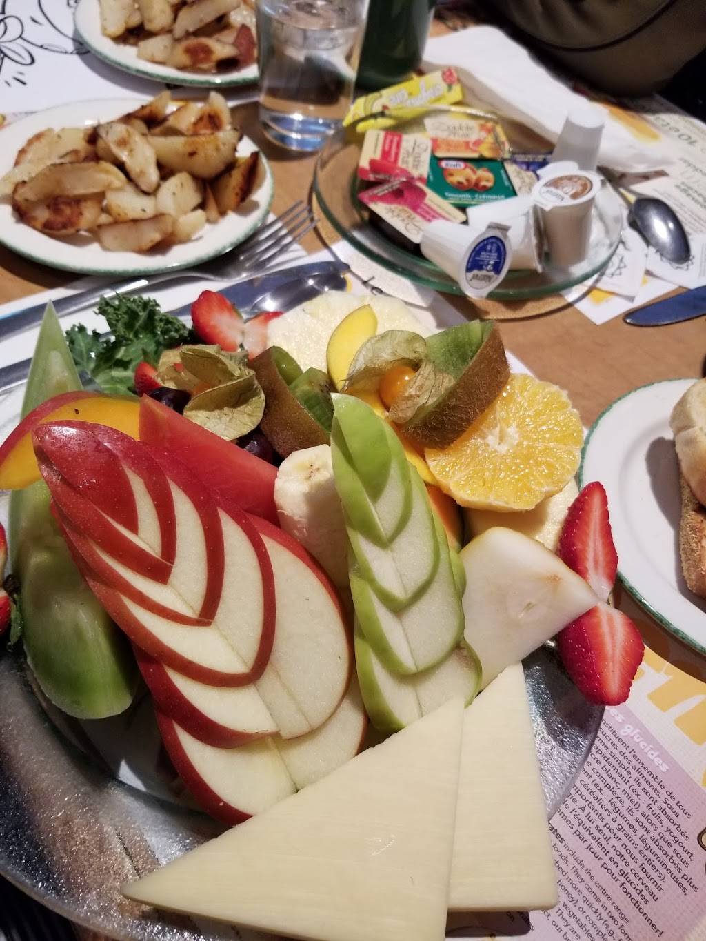 Cora déjeuners | restaurant | 111 Boulevard Industriel, Repentigny, QC J6A 4X5, Canada | 4506570771 OR +1 450-657-0771