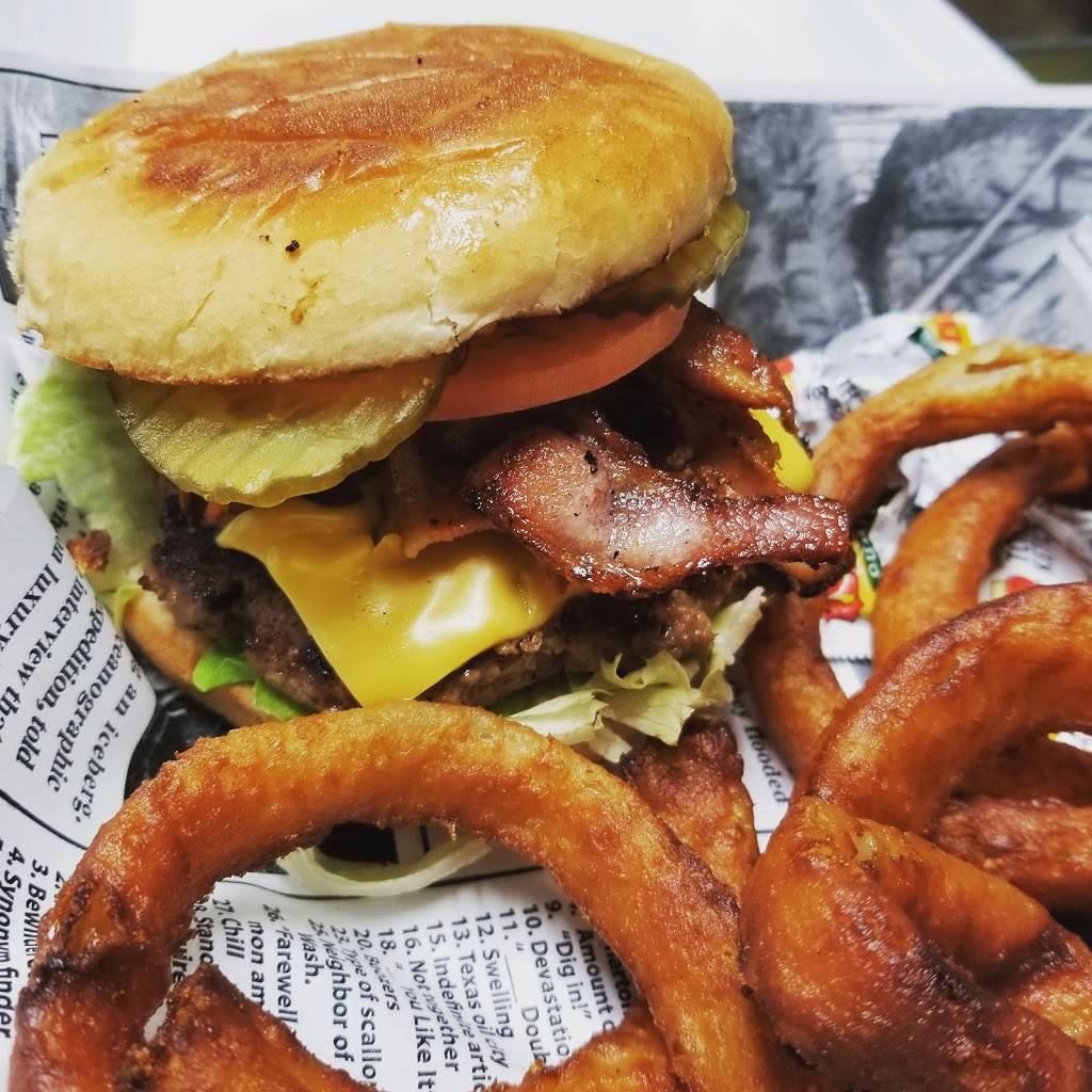 Tucker Town | restaurant | 4095 US-287, Corsicana, TX 75109, USA | 9038513012 OR +1 903-851-3012