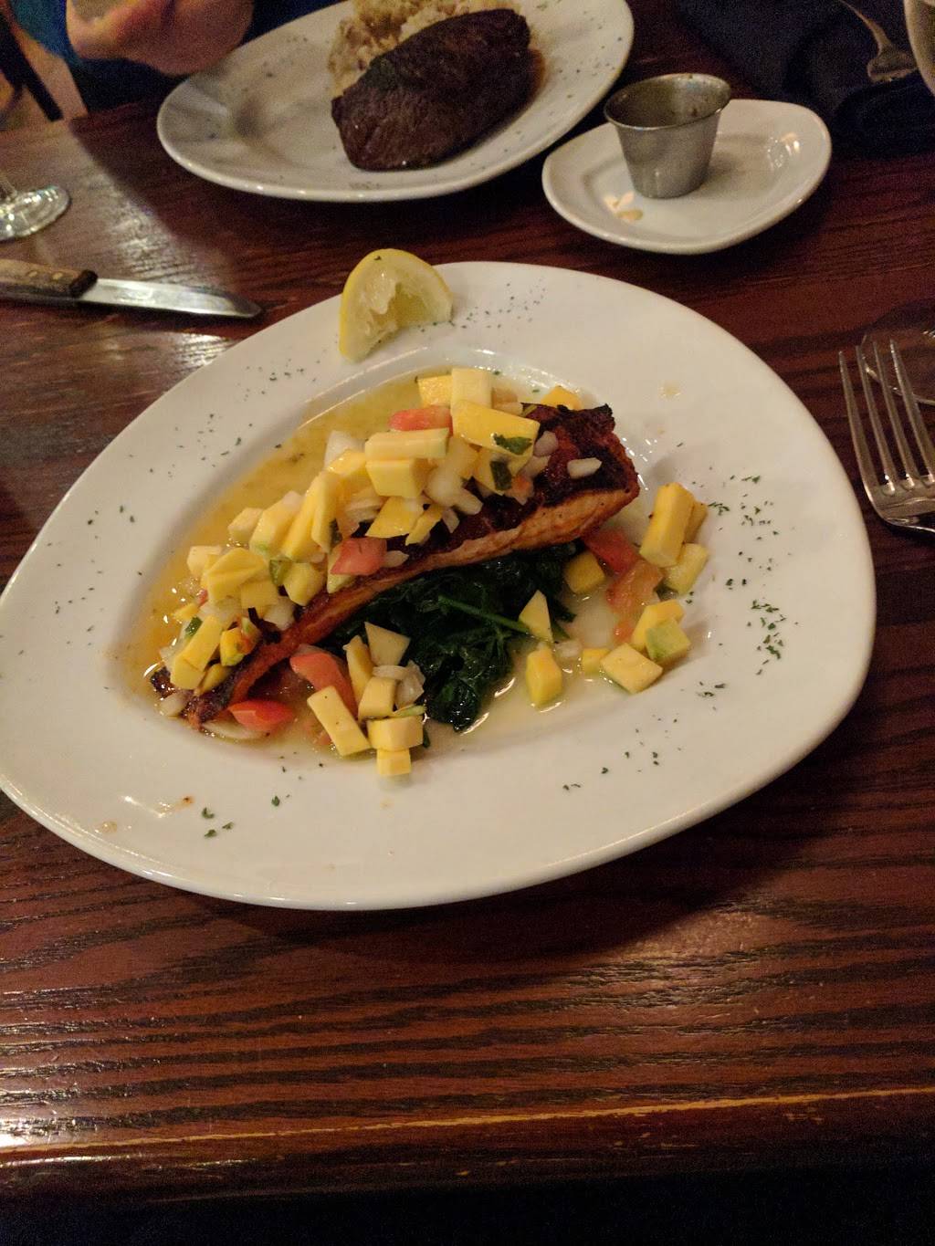 Stevens | restaurant | 401 N Riverside Dr, Gurnee, IL 60031, USA | 8475998533 OR +1 847-599-8533