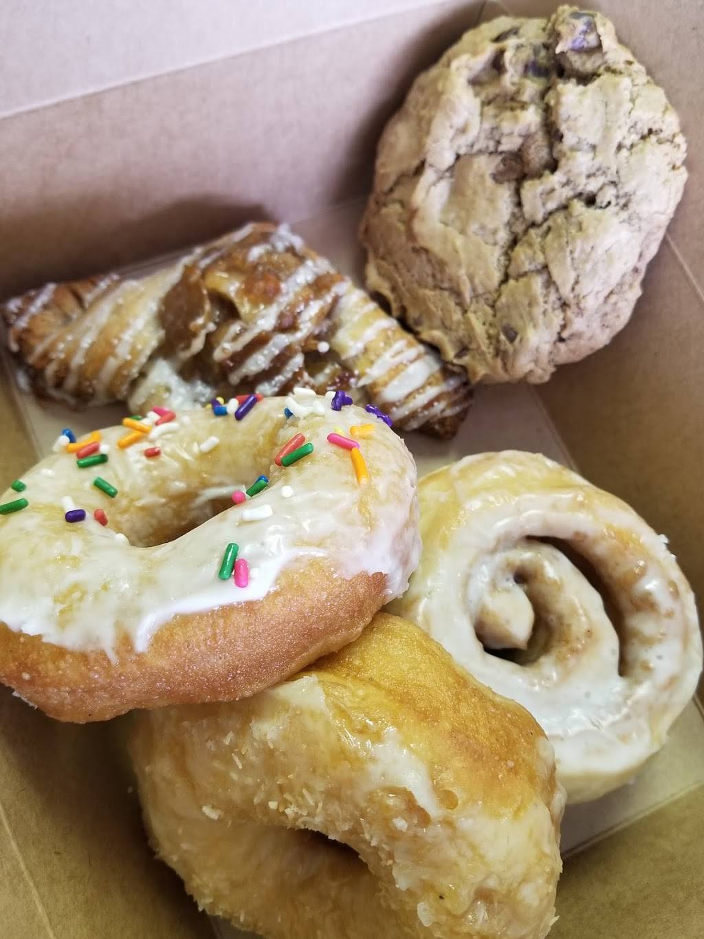 Miss Chickpeas Bakeshop | restaurant | 8065 Callaghan Rd, San Antonio, TX 78230, USA | 2109930748 OR +1 210-993-0748