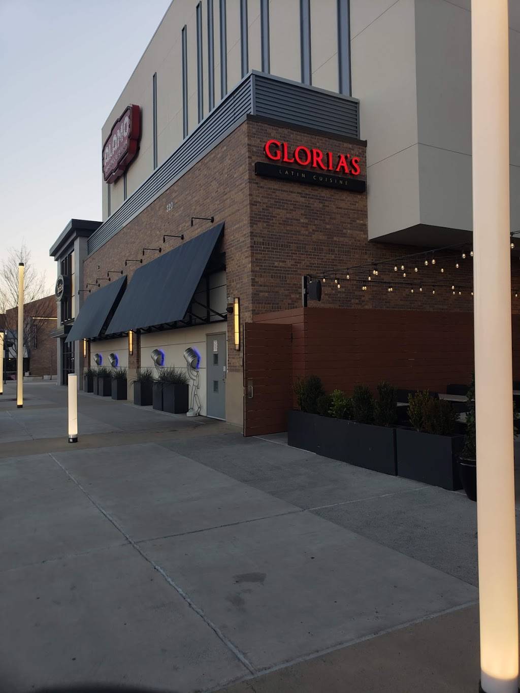 Glorias Latin Cuisine | restaurant | 320 West Las Colinas Boulevard, Irving, TX 75039, USA | 4692422641 OR +1 469-242-2641