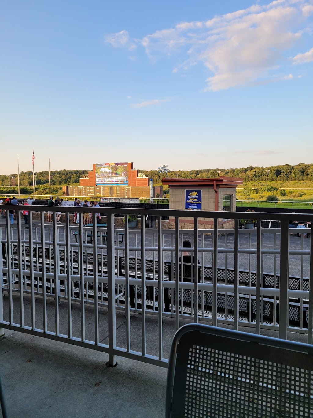 Presque Isle Downs & Casino | restaurant | 8199 Perry Hwy, Erie, PA 16509, USA | 8663743386 OR +1 866-374-3386