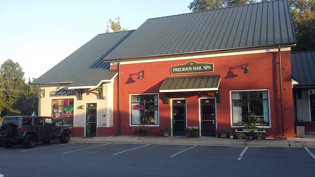 New Yorker Pizza | cafe | 828 S King St, Leesburg, VA 20175, USA | 7037776985 OR +1 703-777-6985