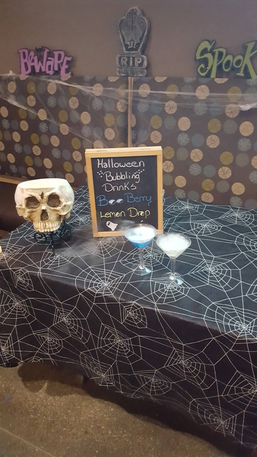 Hy-Vee Market Grille | restaurant | 2115 S MacArthur Blvd, Springfield, IL 62704, USA | 2177261011 OR +1 217-726-1011