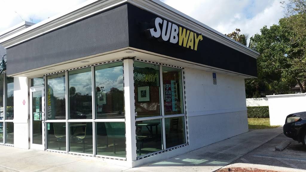 Subway | restaurant | 2501 Griffin Rd, Davie, FL 33312, USA | 9549662595 OR +1 954-966-2595
