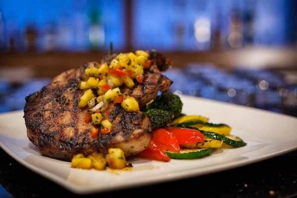 Cottage Canoe Restaurant | restaurant | 453 Dunlop St W, Barrie, ON L4N 1C3, Canada | 7057370086 OR +1 705-737-0086