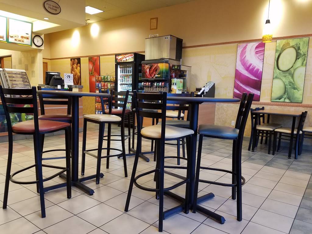 Subway Restaurants | restaurant | 1535 Landess Ave #151, Milpitas, CA 95035, USA | 4085869522 OR +1 408-586-9522