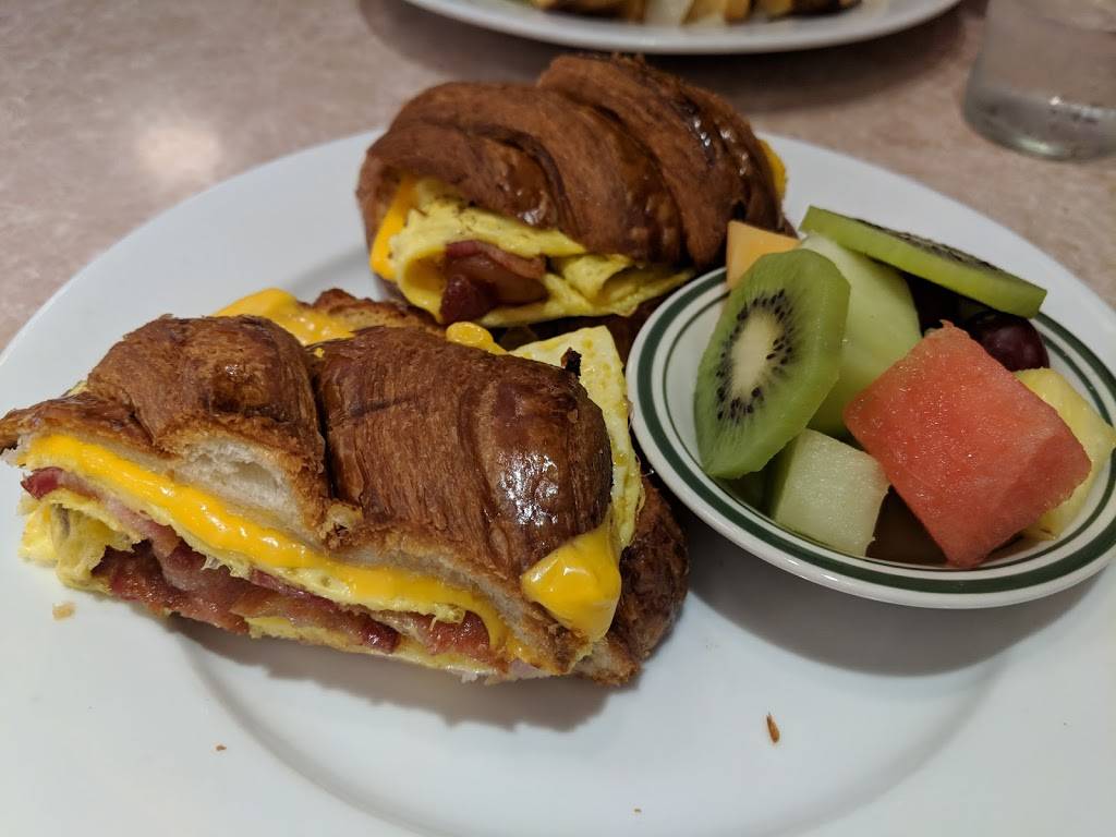 Palo Alto Creamery | restaurant | 566 Emerson St, Palo Alto, CA 94301, USA | 6503233131 OR +1 650-323-3131