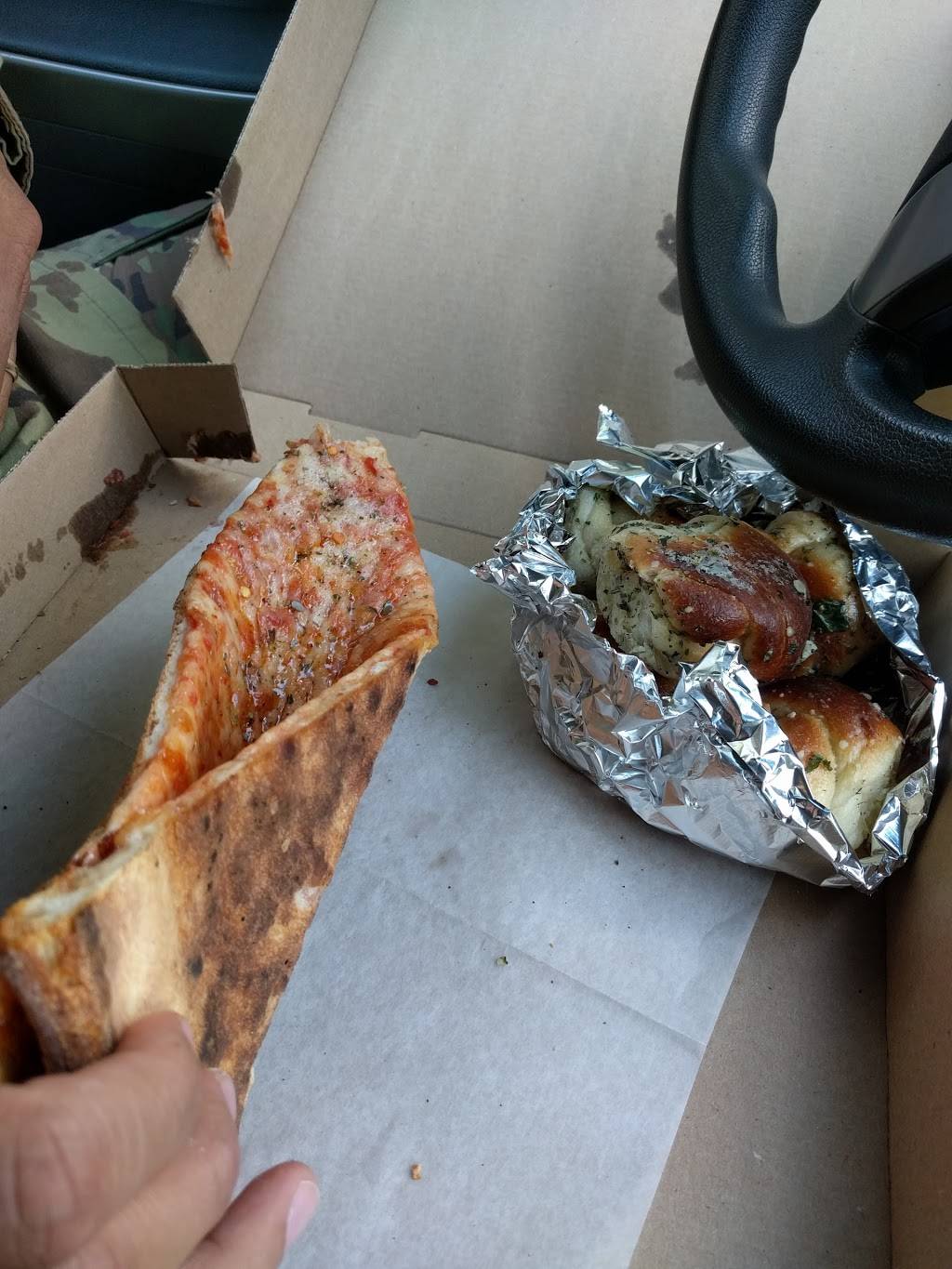 Nonas Pizza | restaurant | 6100 Riverdale Ave, Bronx, NY 10471, USA | 7188844404 OR +1 718-884-4404