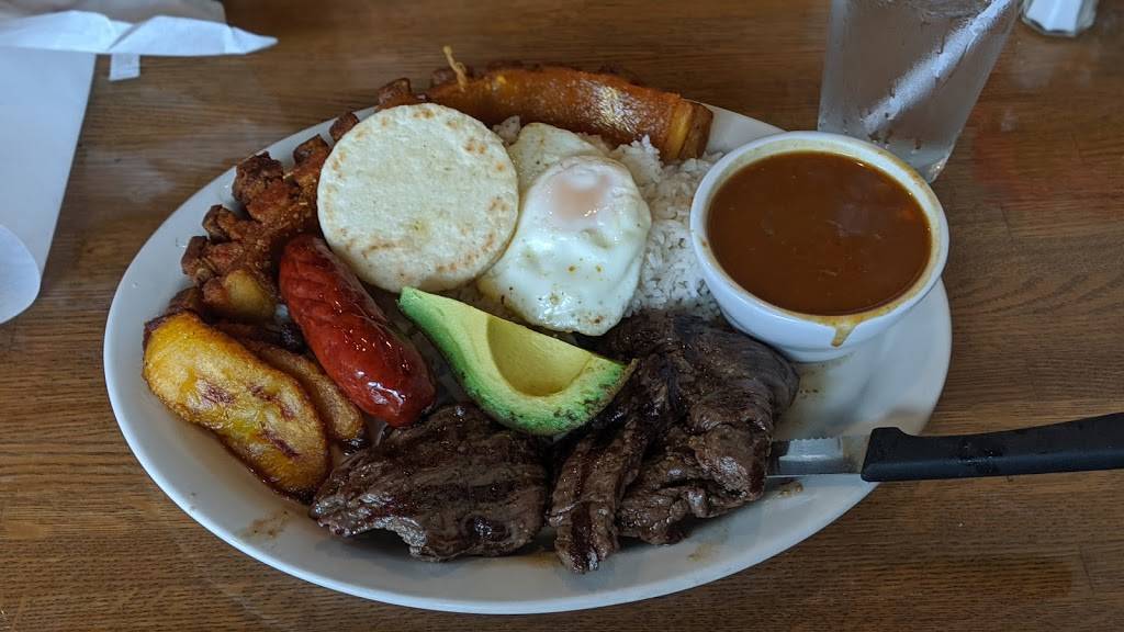 EL COLOMBIANO Colombian Cuisine | restaurant | 2221 N Commerce Pkwy, Weston, FL 33326, USA | 9544515200 OR +1 954-451-5200