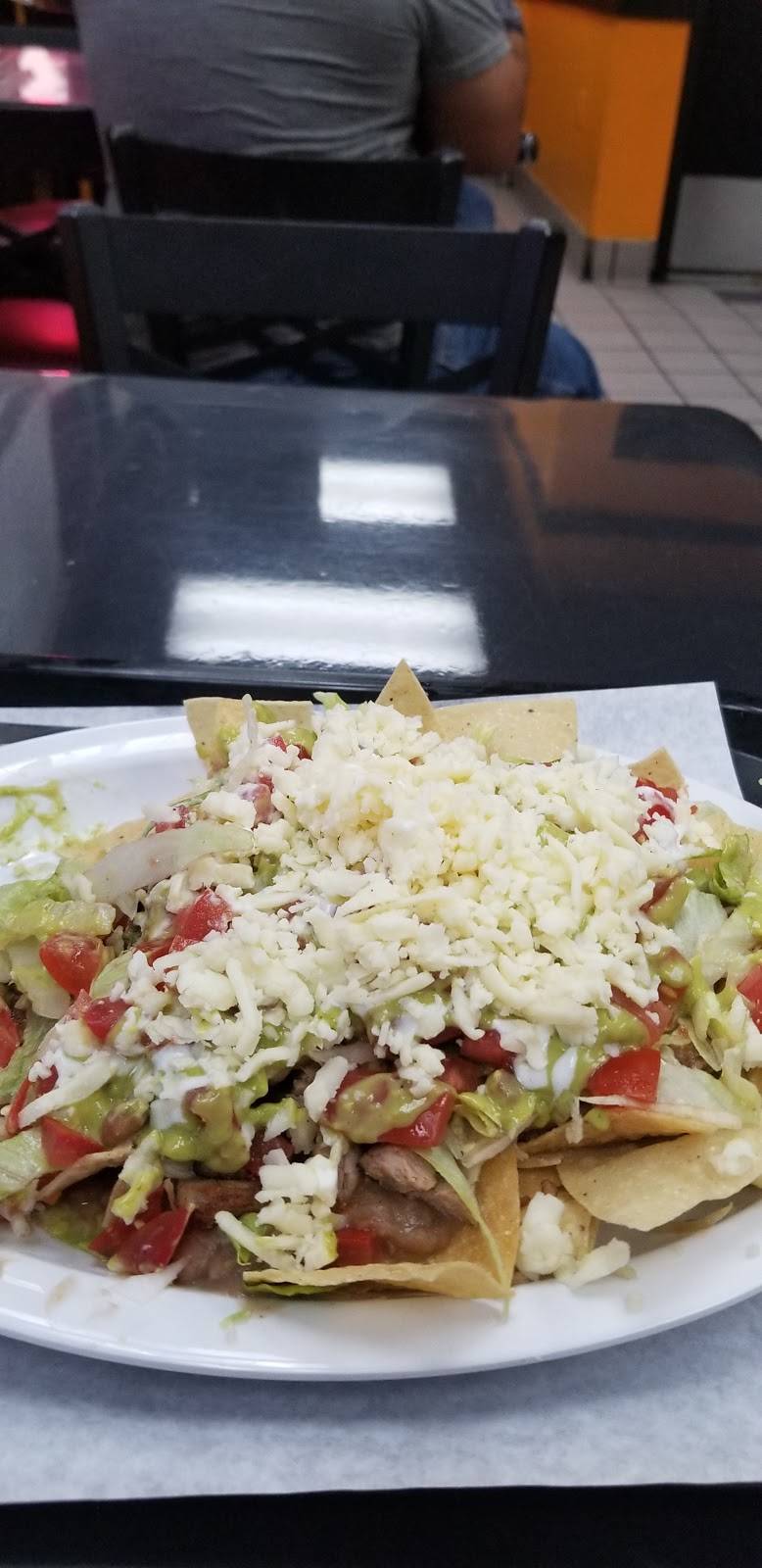 Gugus Tacos Restaurant | restaurant | 15317 Vanowen St, Van Nuys, CA 91406, USA | 8187817428 OR +1 818-781-7428