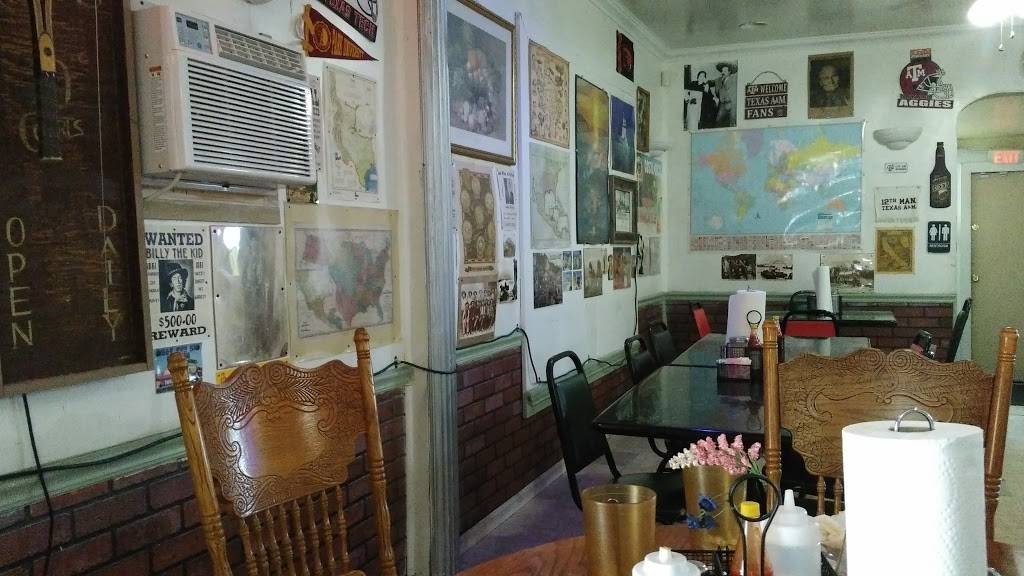 Lockhart Cafe | restaurant | 1203 S Colorado St, Lockhart, TX 78644, USA | 5123986188 OR +1 512-398-6188